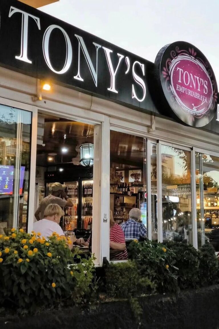 fachada tonys